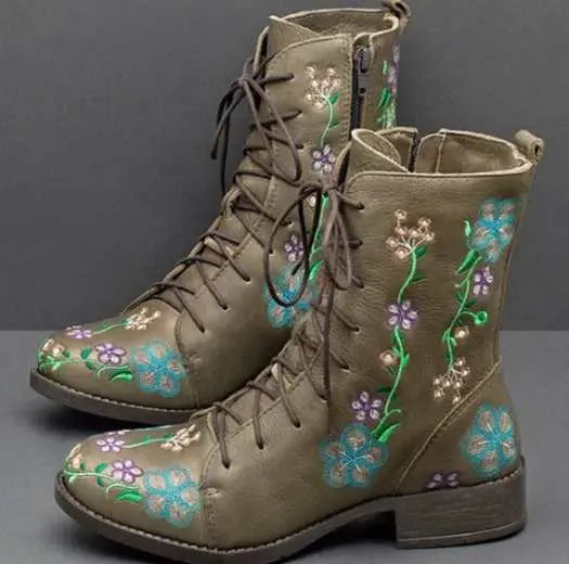 【35-43】 2023 Novas botas de mulher bordadas de outono e inverno.