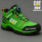 Meleg, téli, vízálló és átszúrásálló férfi munkabakancs a CAT-tól és a Helly Hansen-től.