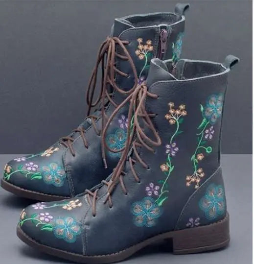 【35-43】 2023 Novas botas de mulher bordadas de outono e inverno.